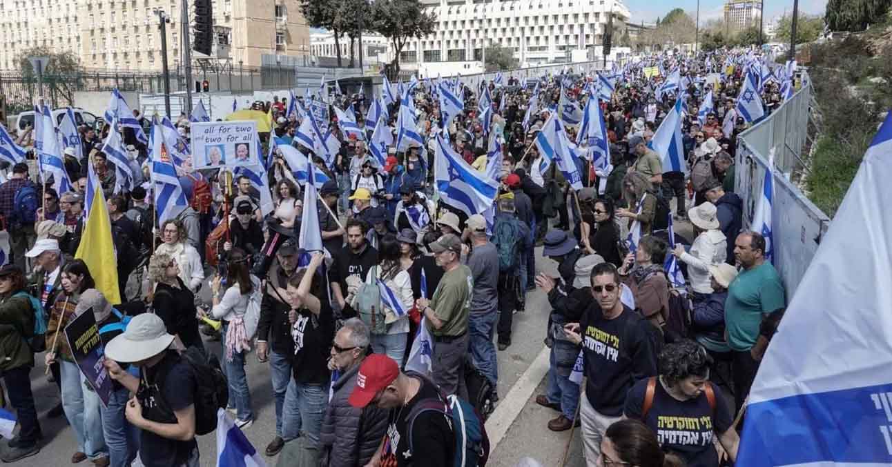 اسرائیل میں سیاسی بحران شدت اختیار کر گیا: کنیسٹ کی تحلیل کی دھمکی، فوجی بھرتی کا قانون مرکزِ تنازع